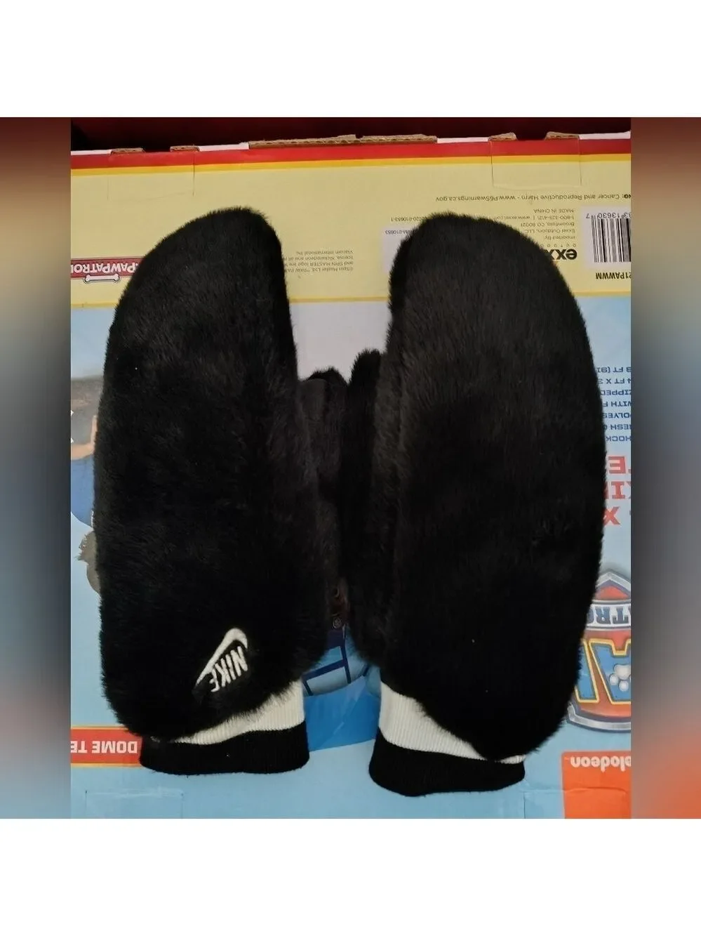Nike Sportswear Womens Warm Fuzzy Mittens